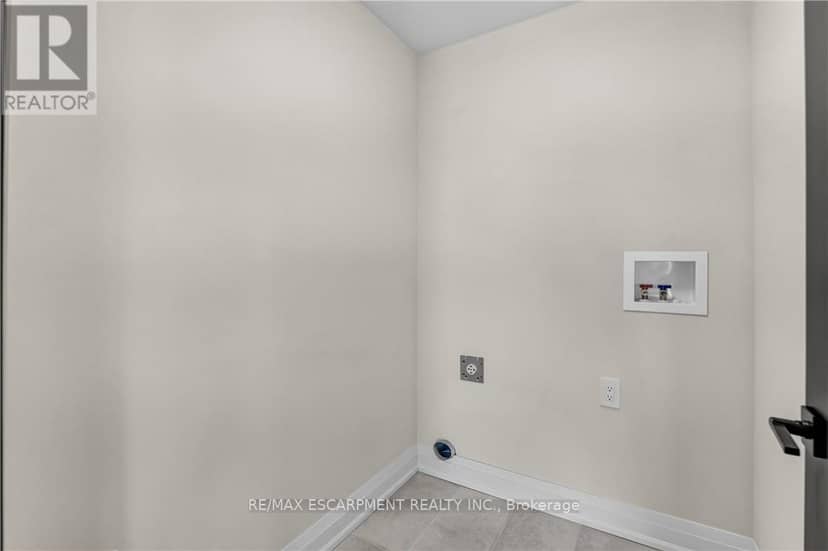 8905 Angie Drive — photo 35 of 40
