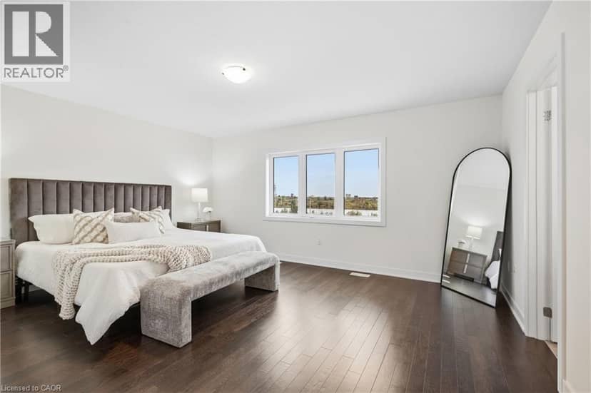 166 AVIRON Crescent — photo 18 of 40