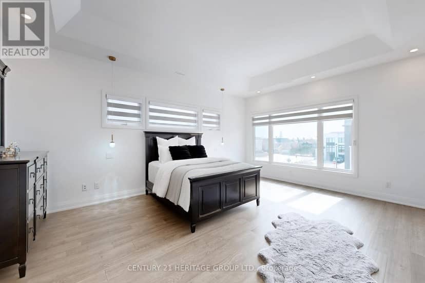 251 Oxford Street — photo 24 of 40