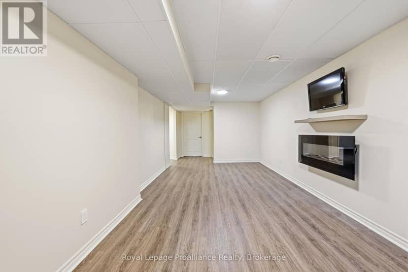 17 Alder Court — photo 23 of 40