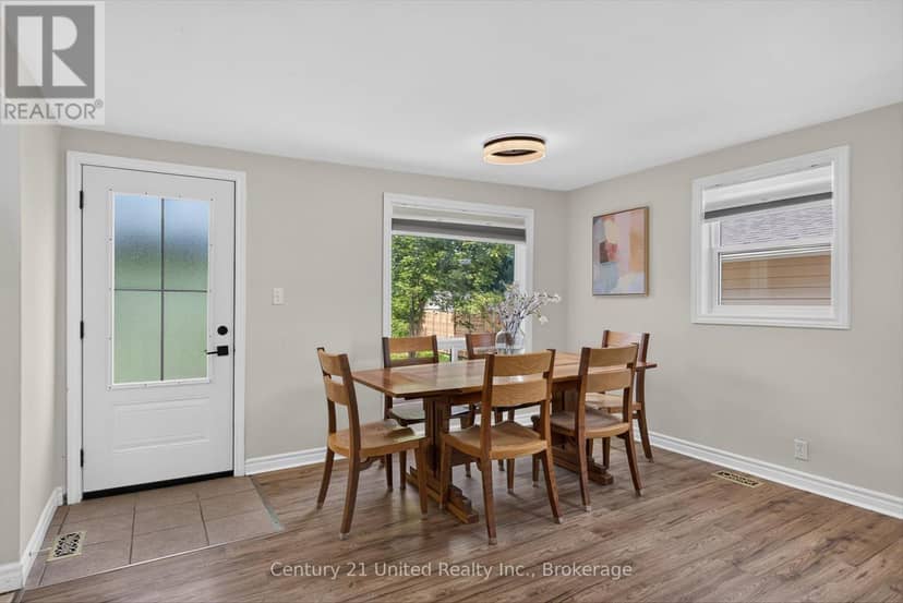 4 Bertie Street — photo 15 of 40