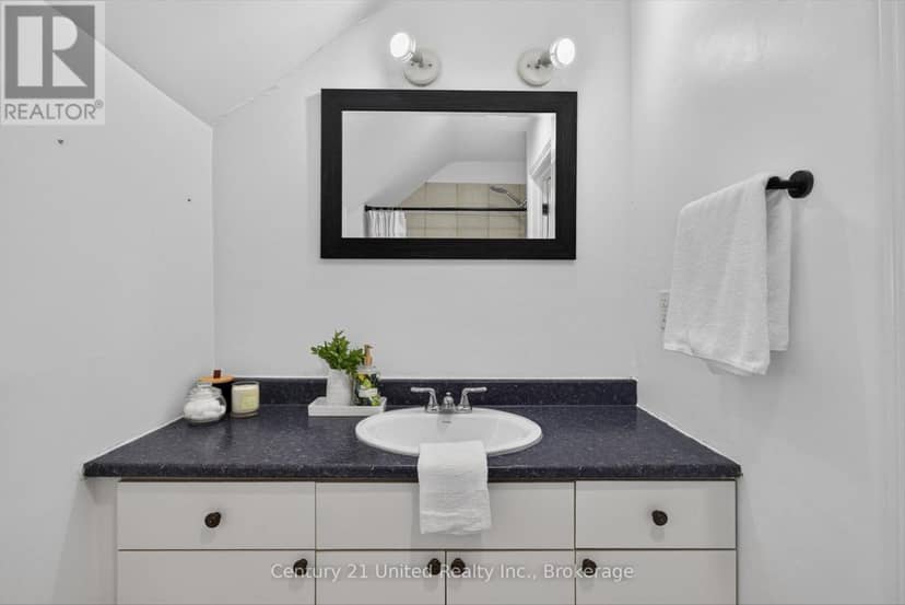 4 Bertie Street — photo 28 of 40