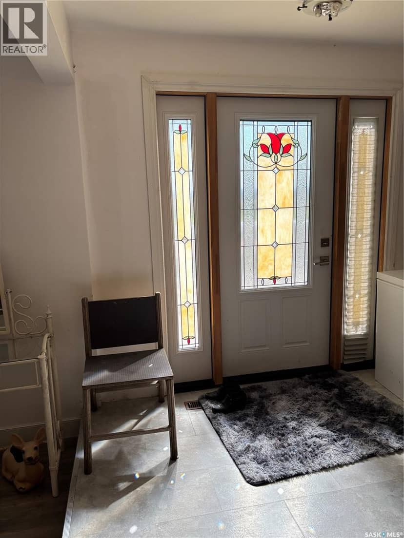 406 Railway AVENUE — photo 13 of 40