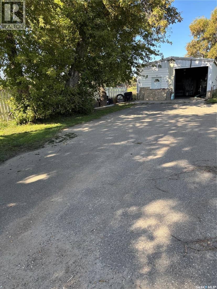 406 Railway AVENUE, Mortlach, photo 3