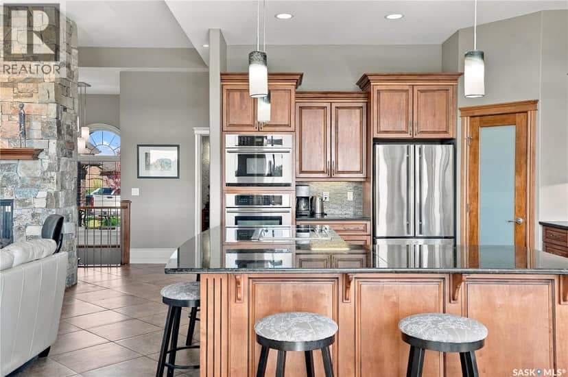 526 Hartley TERRACE — photo 17 of 40