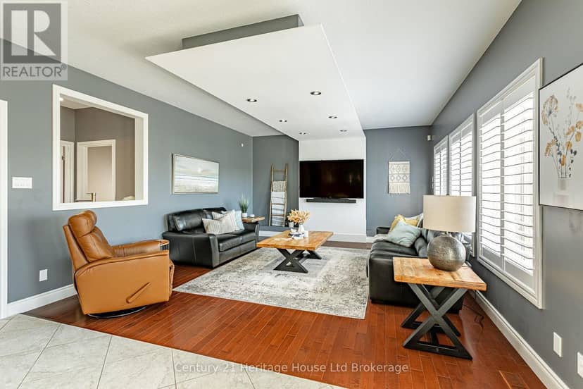 571 Tatham Boulevard, Woodstock, photo 8