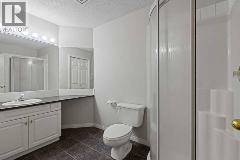 207, 2419 Erlton Road SW — photo 27 of 40