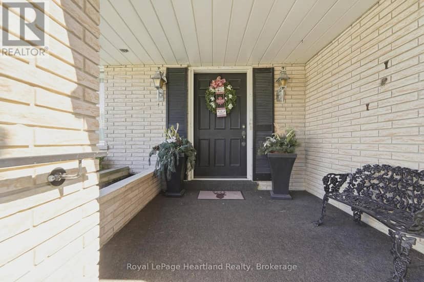 283 Albert Street, Central Huron, photo 3
