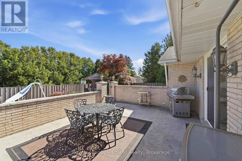 283 Albert Street — photo 39 of 40