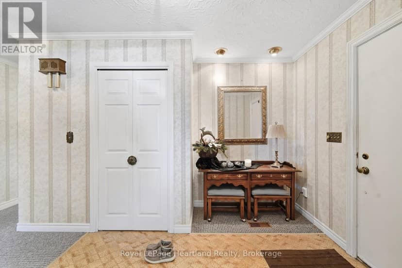 283 Albert Street, Central Huron, photo 5