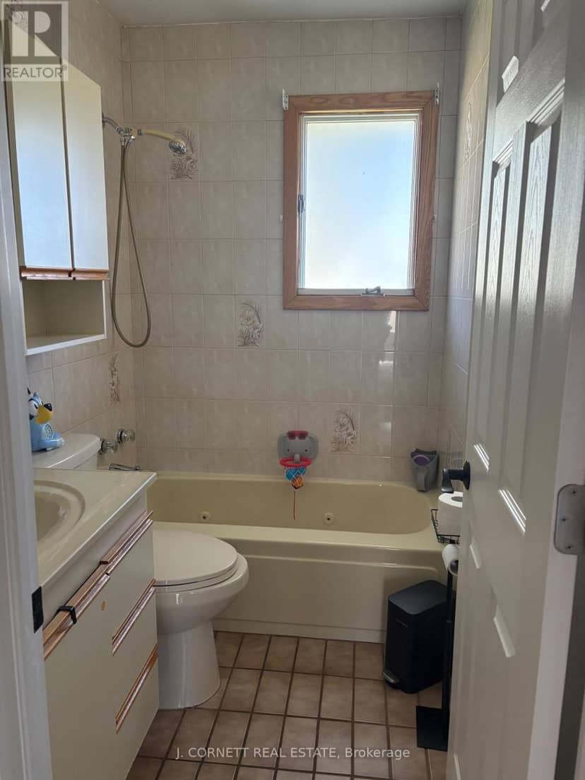 1319 Notre Dame Street — photo 13 of 37