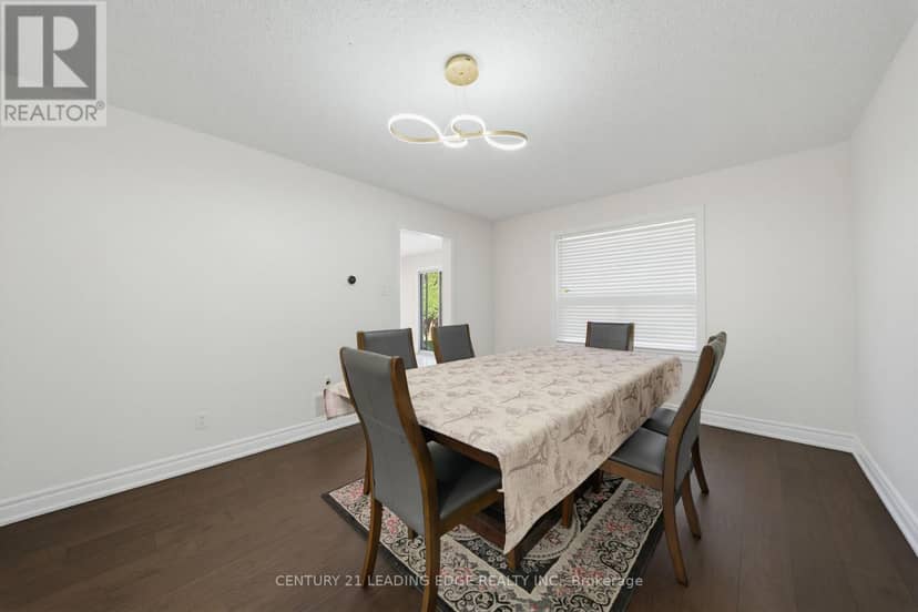 2353 Wildwood Crescent — photo 14 of 40