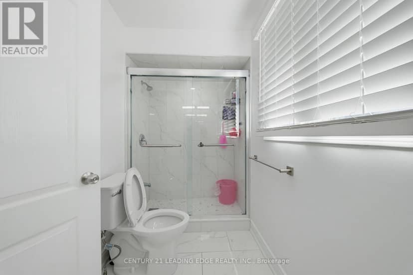 2353 Wildwood Crescent — photo 26 of 40