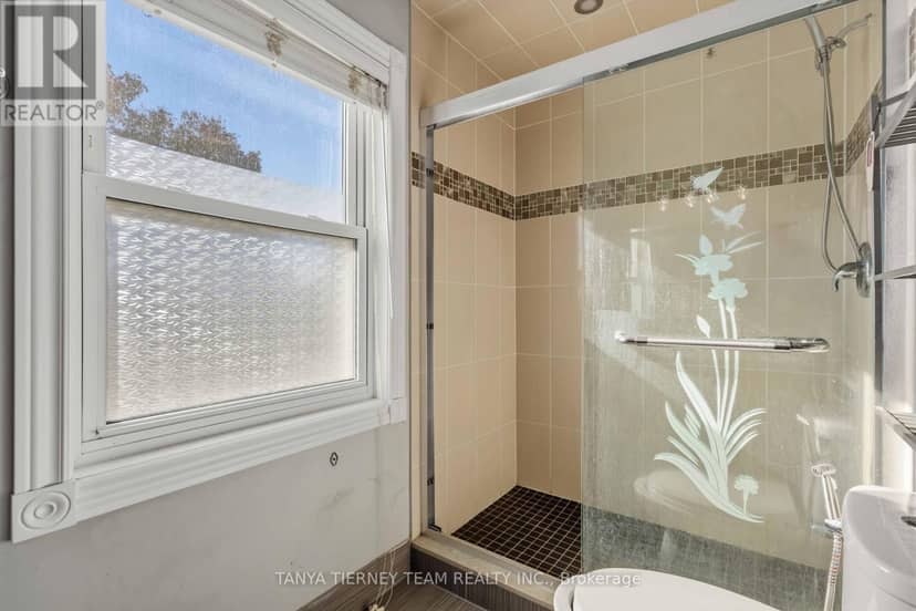 11 Hunter Drive — photo 33 of 40