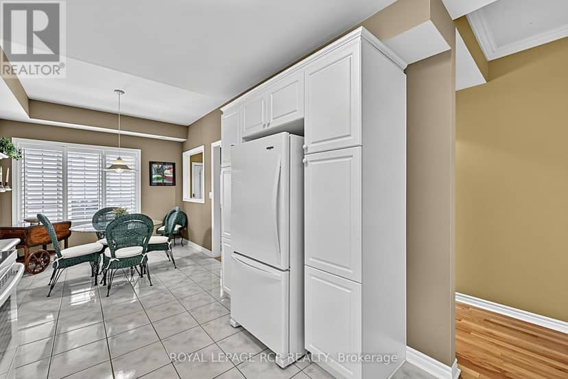 11 - 520 Silken Laumann Drive — photo 21 of 40