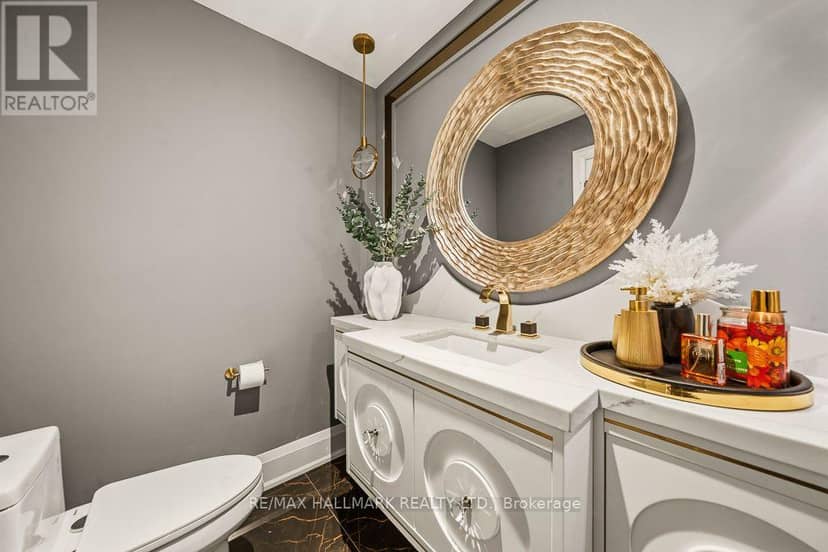 18 Ardmore Crescent, Richmond Hill, photo 8
