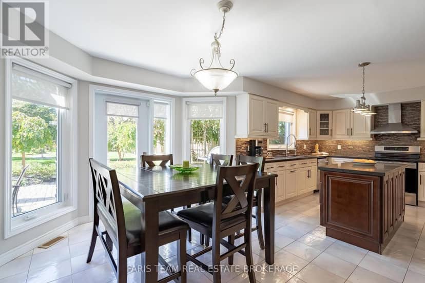 142 Nelson Street — photo 11 of 40