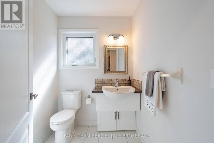 142 Nelson Street — photo 17 of 40