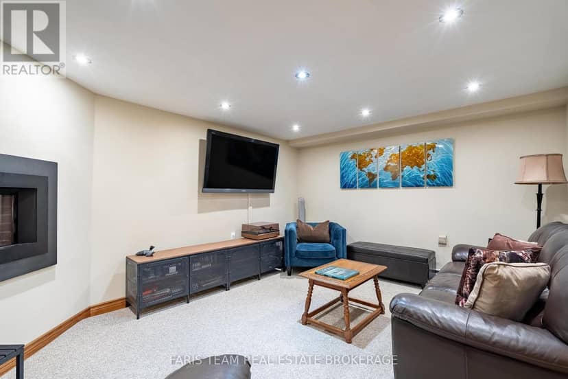 142 Nelson Street — photo 29 of 40