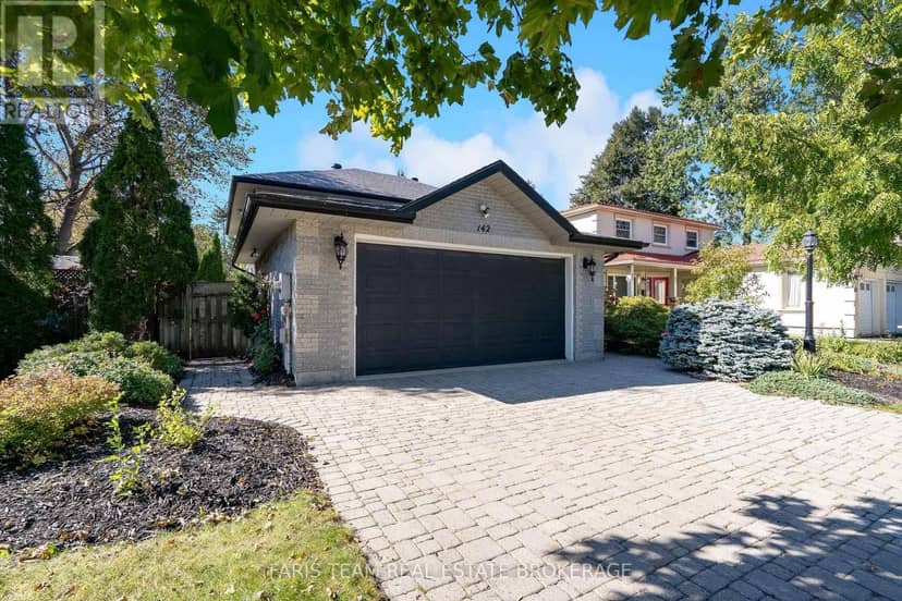 142 Nelson Street — photo 3 of 40