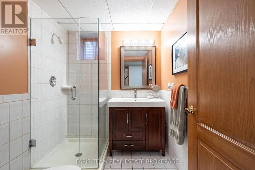 142 Nelson Street — photo 33 of 40