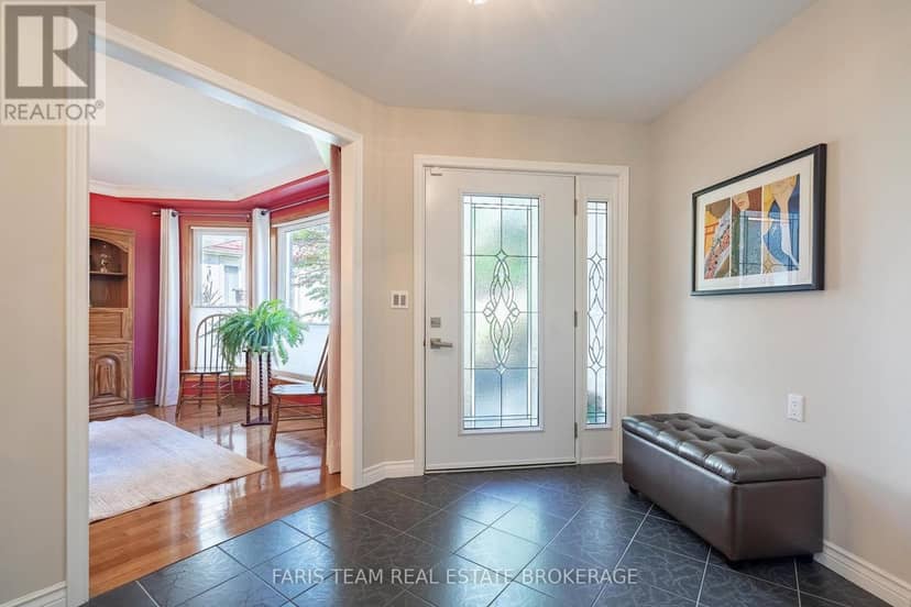 142 Nelson Street — photo 5 of 40