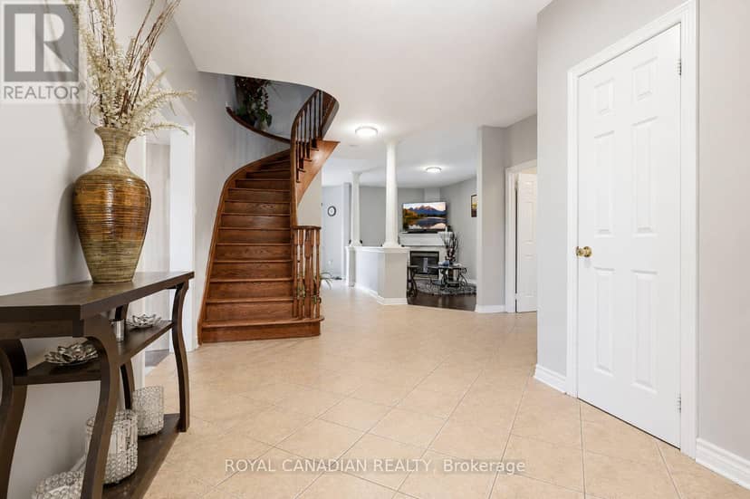 264 Country Lane — photo 4 of 34