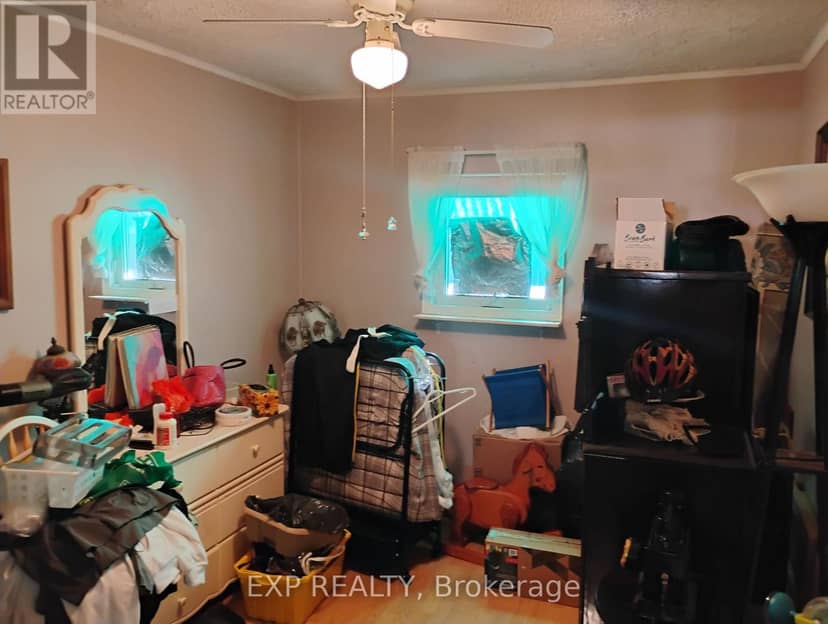 4044 Bayview Avenue — photo 15 of 27