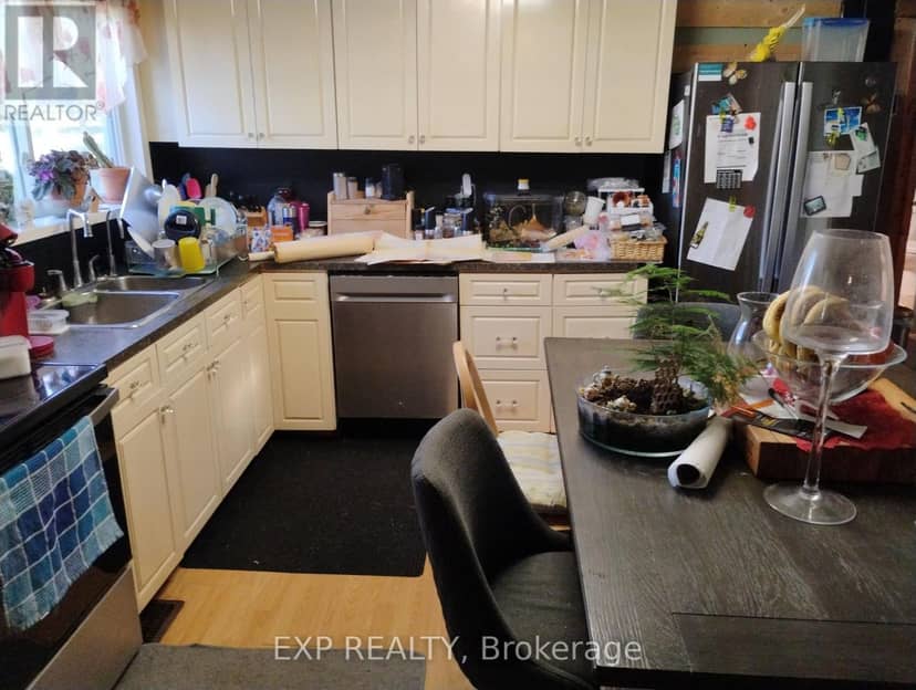 4044 Bayview Avenue — photo 8 of 27