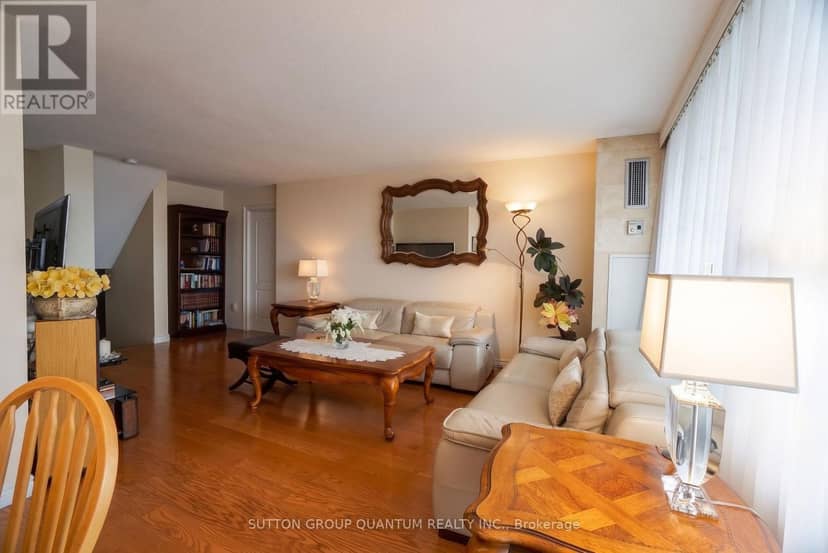1810 - 11 Wincott Drive, Toronto, photo 7