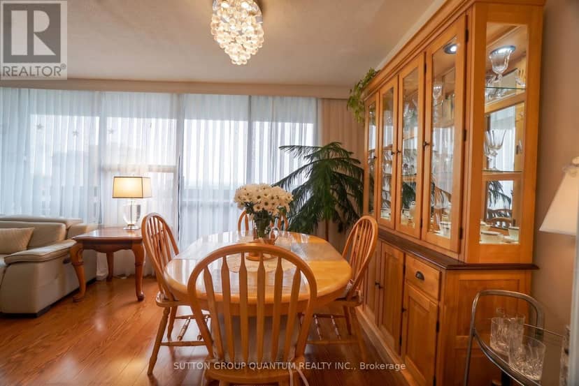1810 - 11 Wincott Drive — photo 9 of 32