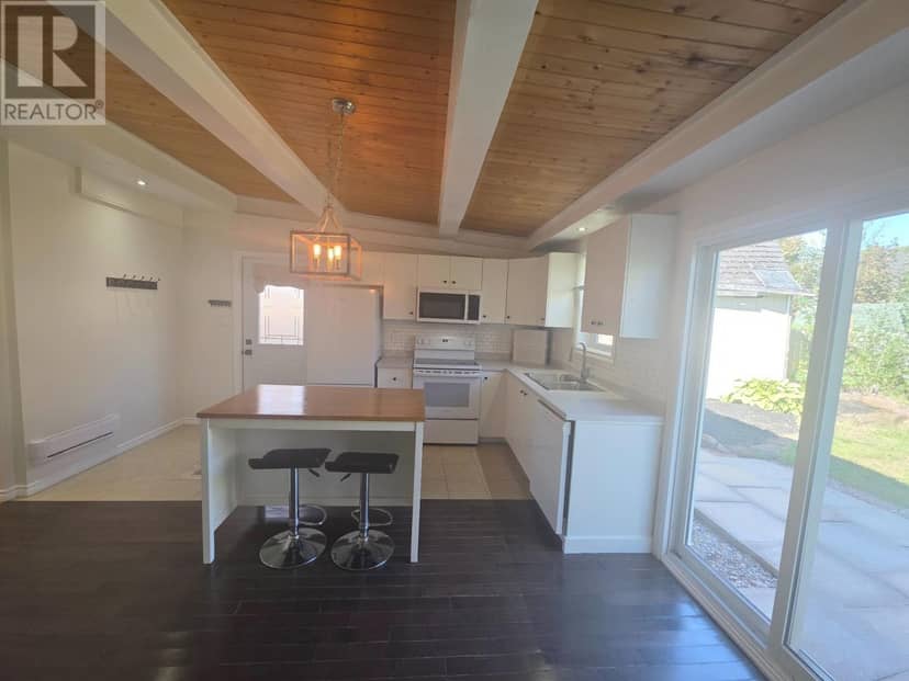 30-32 Spring Park Road — photo 18 of 40