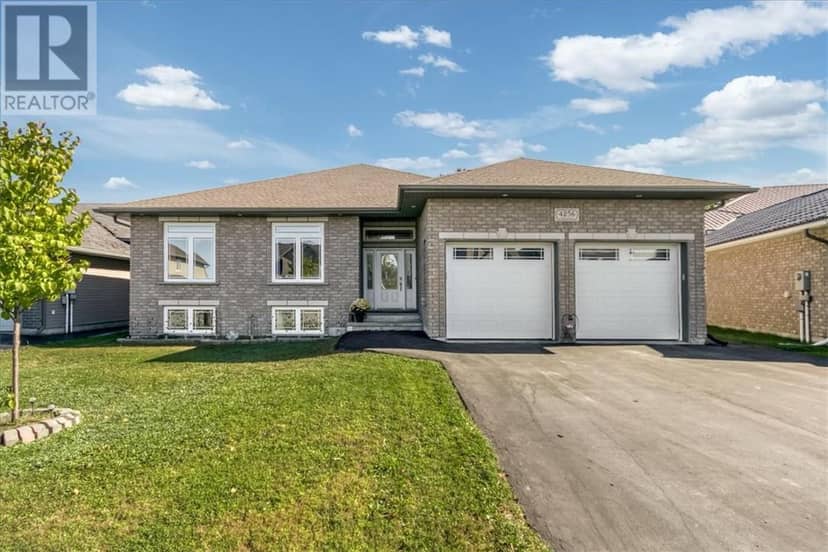 4256 Heritage Drive, Hanmer