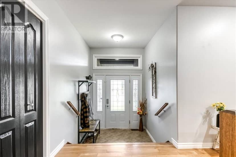 4256 Heritage Drive, Hanmer, photo 4