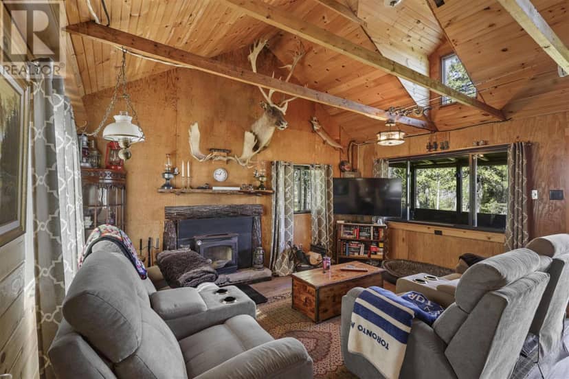271 Smith Bay RD, District of Manitoulin, Gore Bay, photo 5