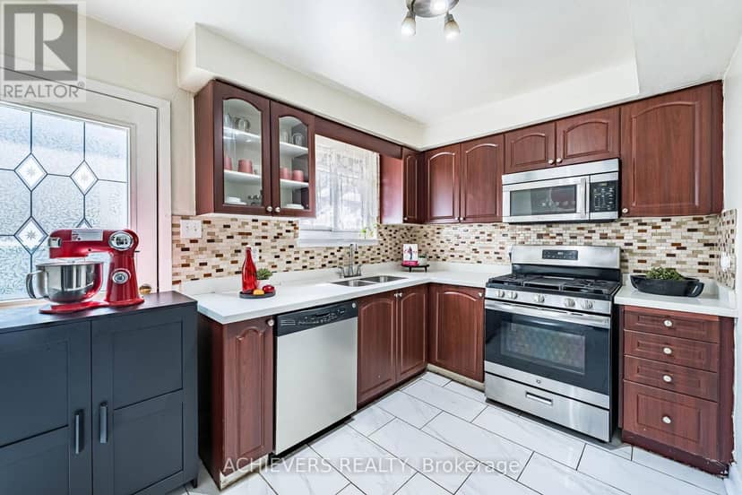 58 Archdekin Drive — photo 12 of 40