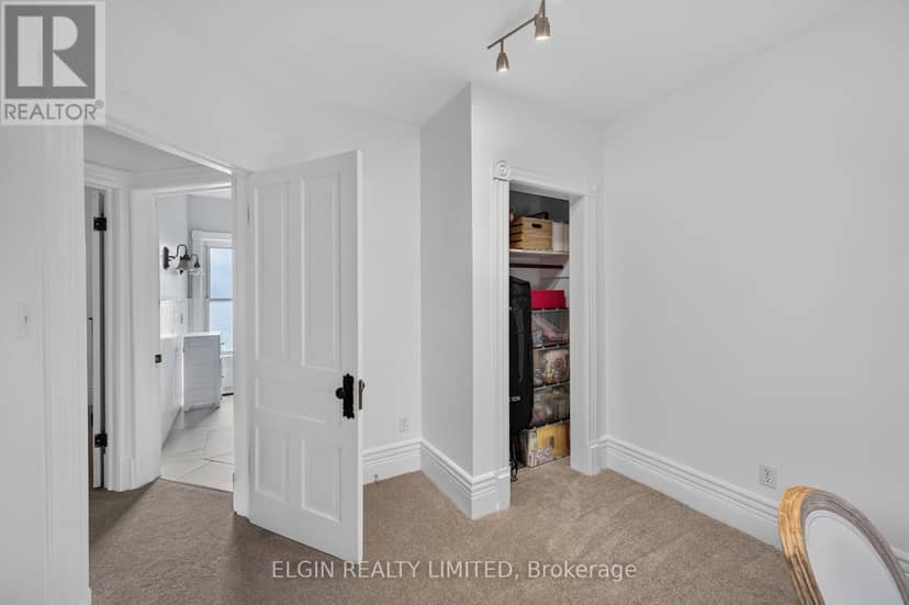 25 Locust Street — photo 17 of 32