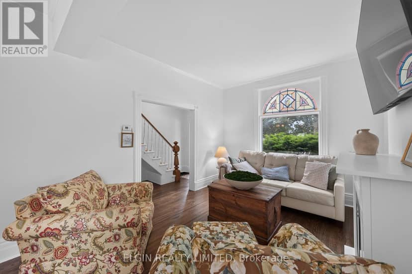 25 Locust Street — photo 4 of 32