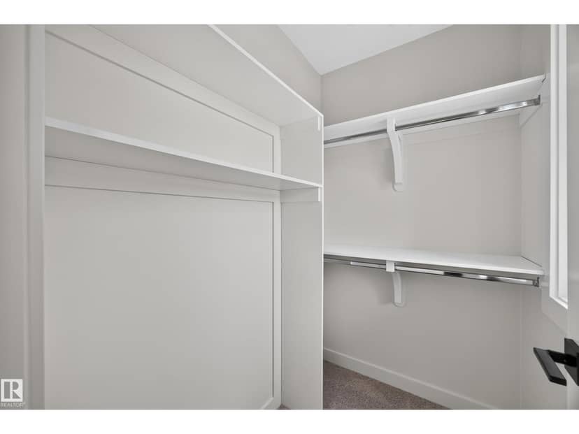 205 Hampshire Pt — photo 15 of 40
