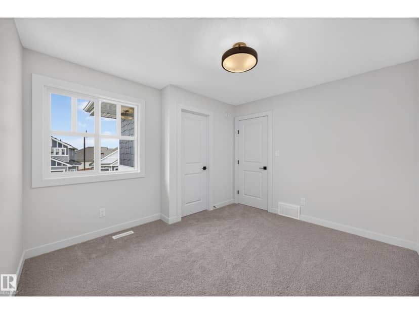205 Hampshire Pt — photo 19 of 40
