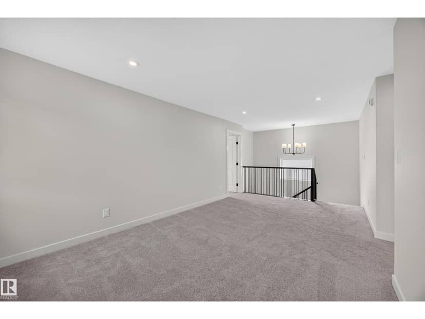 205 Hampshire Pt — photo 38 of 40