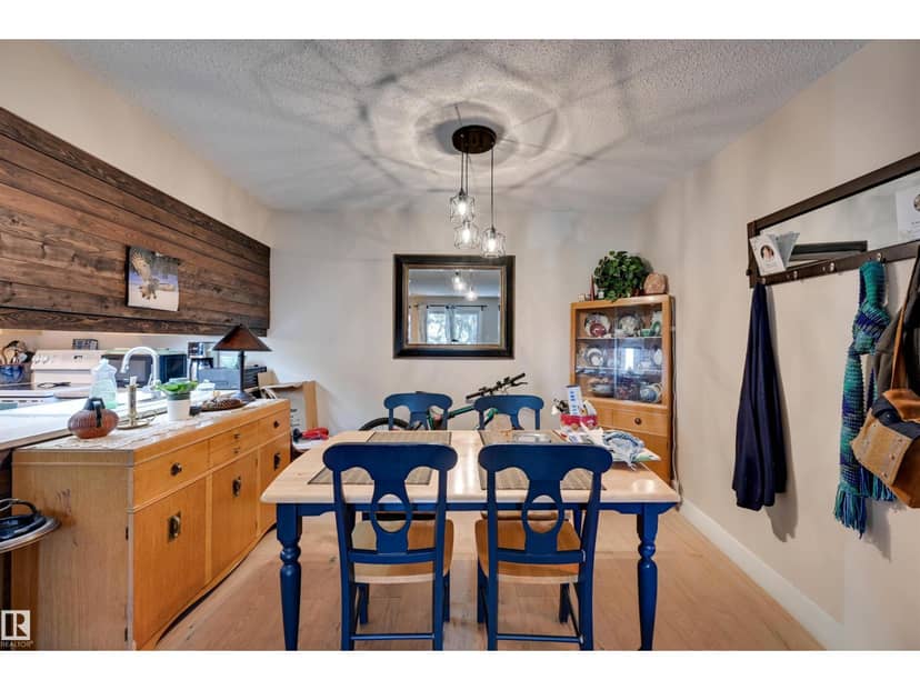#203 24 Alpine Pl — photo 9 of 33