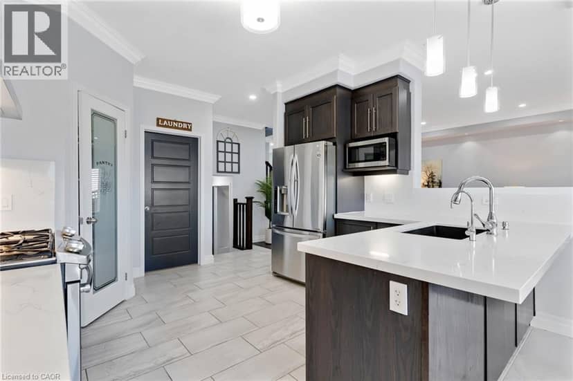 59 NETHERWOOD Road — photo 15 of 40