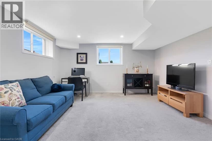 59 NETHERWOOD Road — photo 35 of 40