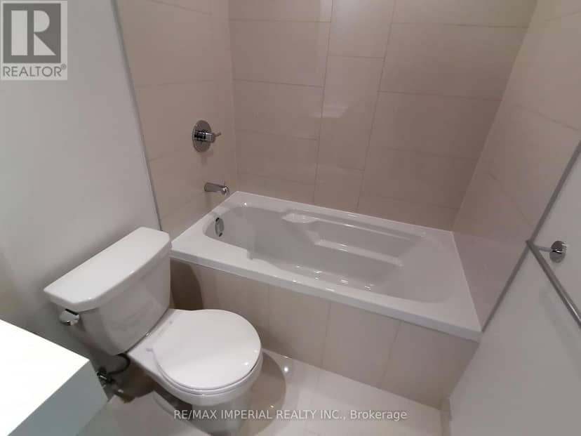 2706 - 15 Lower Jarvis Street — photo 18 of 19