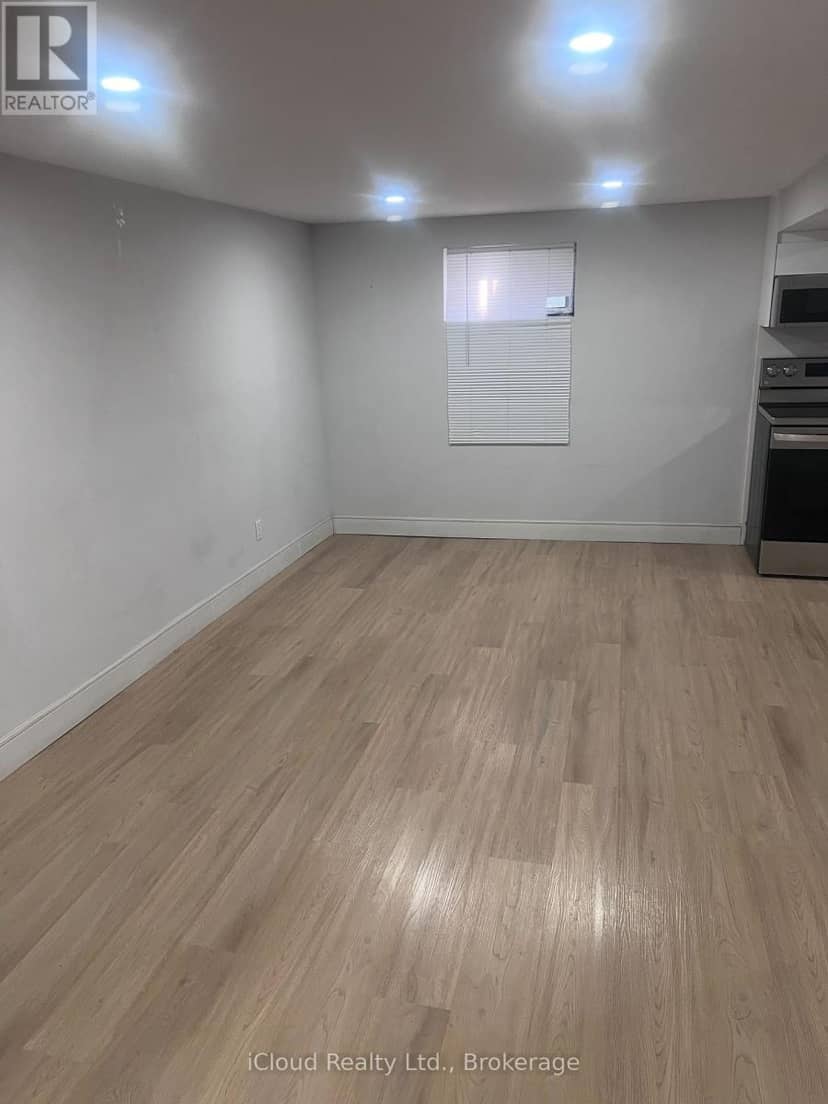 736 Annland Street — photo 10 of 15