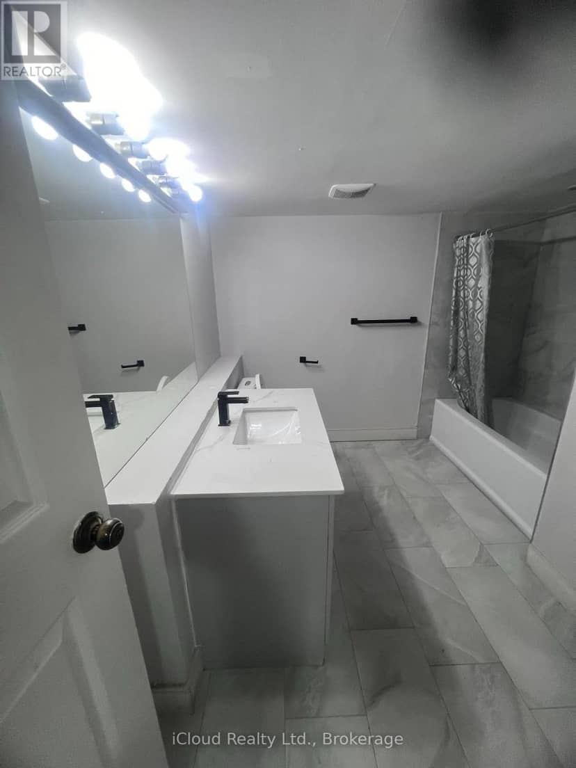736 Annland Street — photo 12 of 15