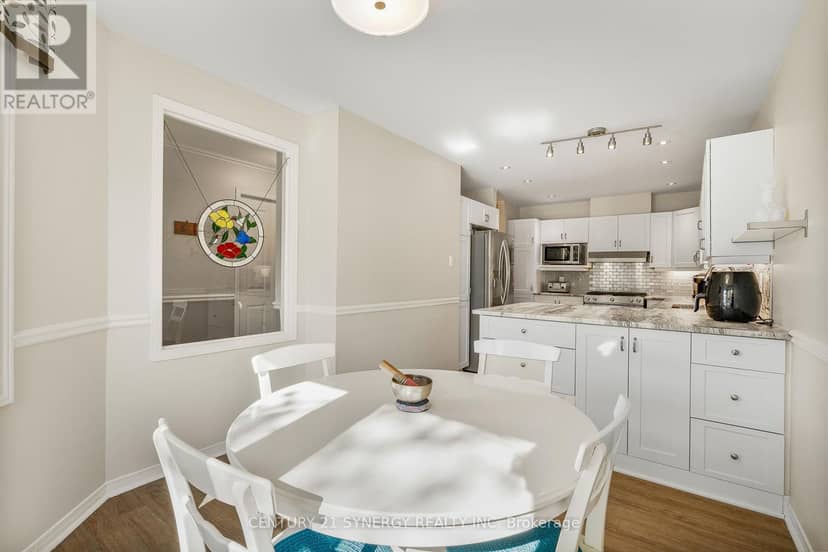 16 - 32 Innesbrook Court — photo 10 of 40