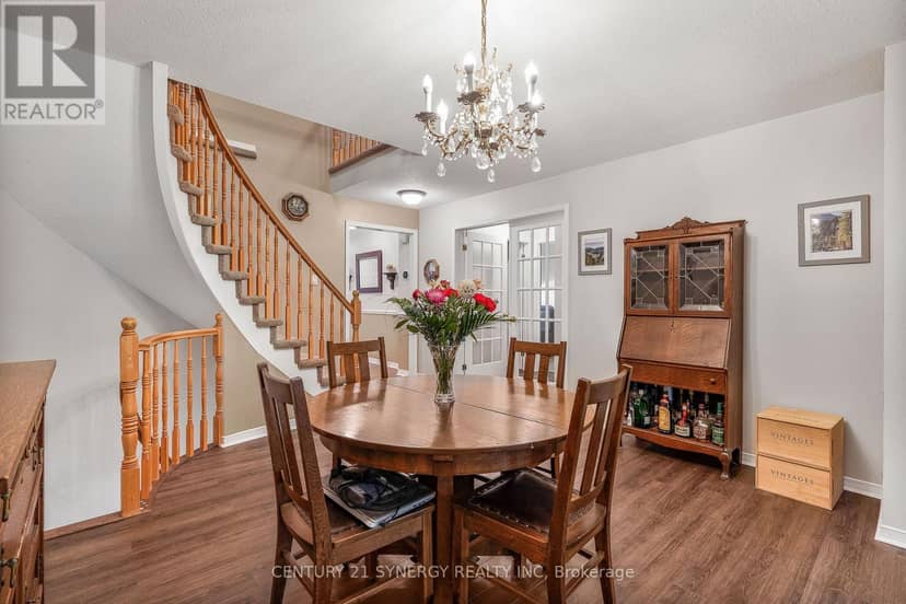 16 - 32 Innesbrook Court — photo 13 of 40