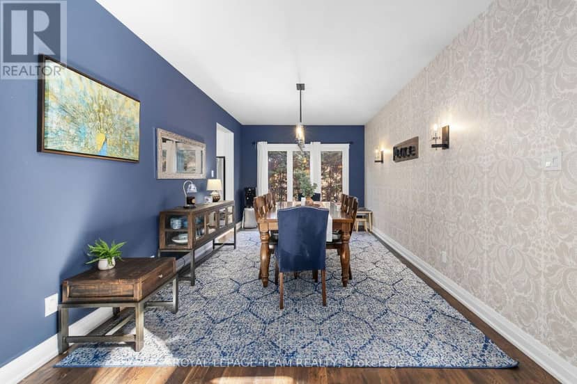 60 De La Rive Drive — photo 18 of 40